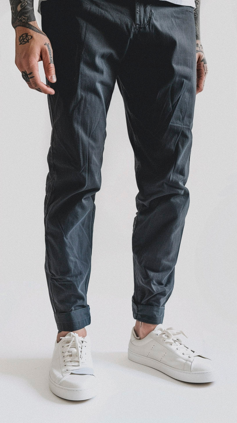 Calça Chino Chumbo