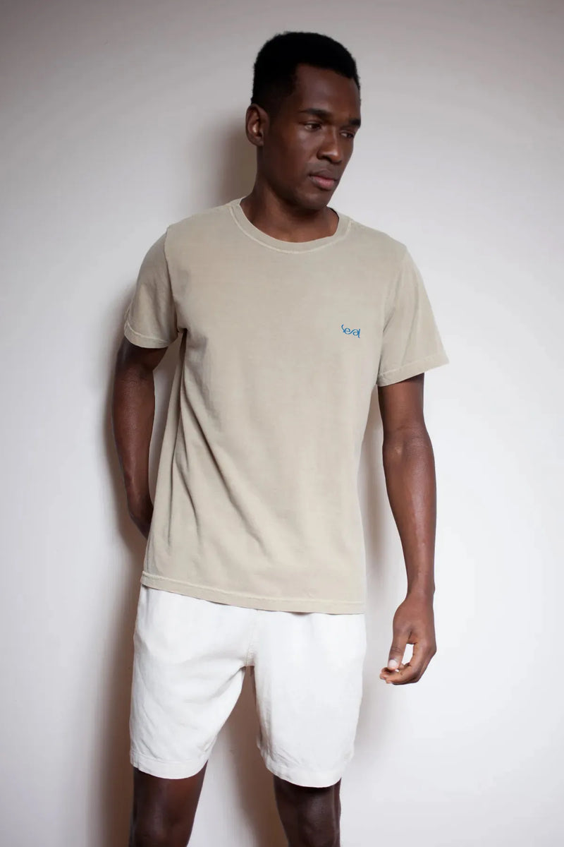 Camiseta Olho Grego Areia